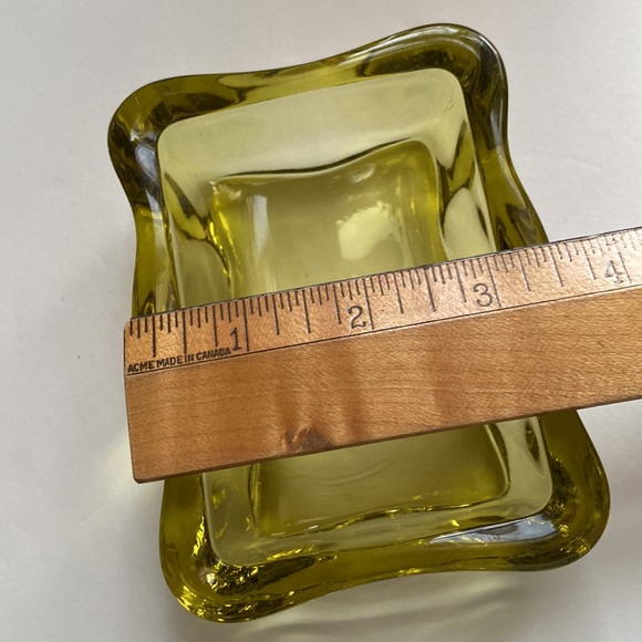 Lovely heavy glass accent dish. - Picture 7 of 8